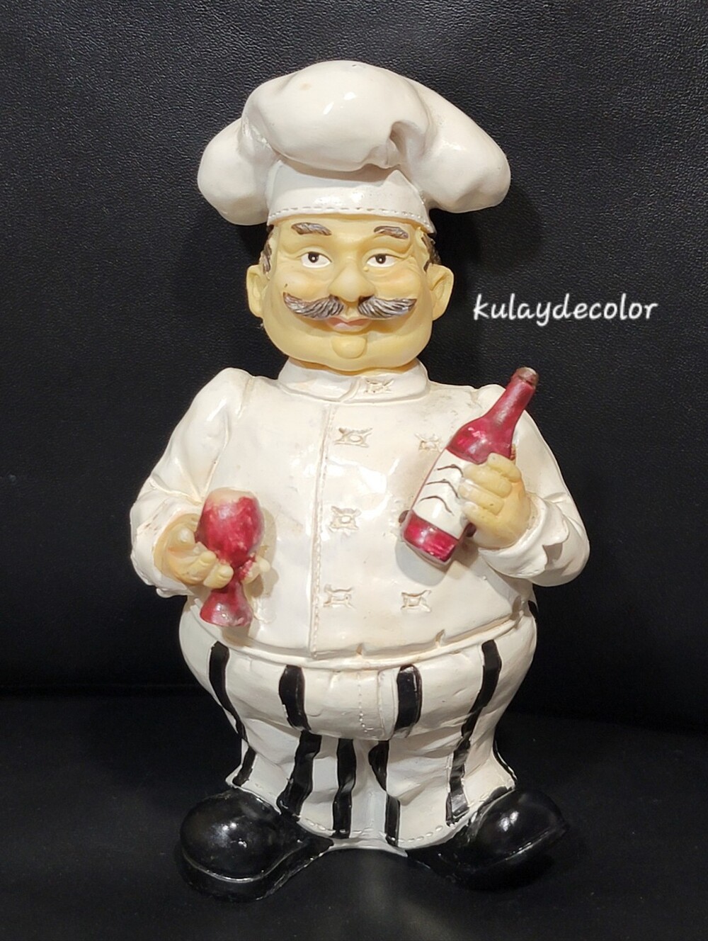 Vintage Resin Chef Figurine Holding Wine Glass & Red Wine Bottle Kitchen Decor